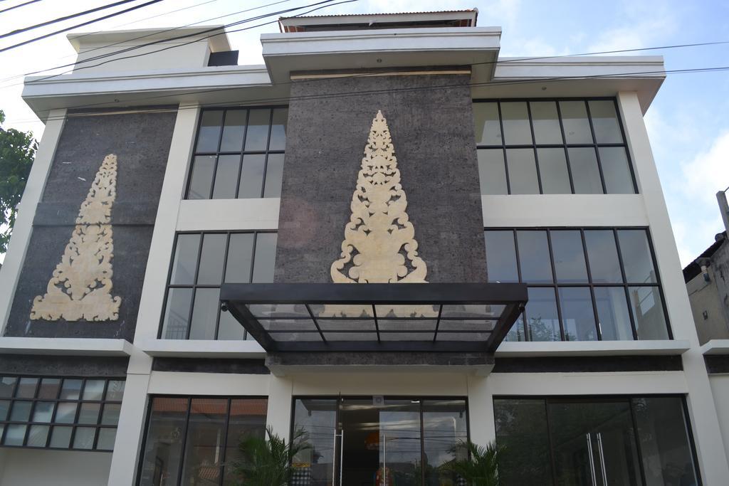Ivanka Airport Inn Kuta Lombok Exteriör bild