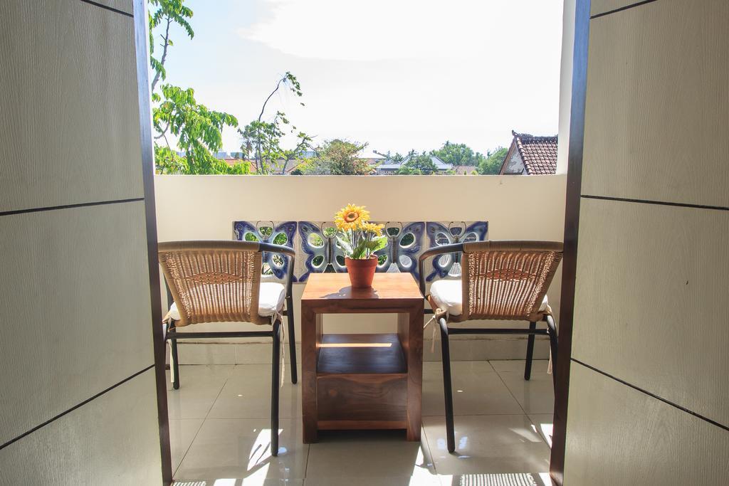 Ivanka Airport Inn Kuta Lombok Exteriör bild