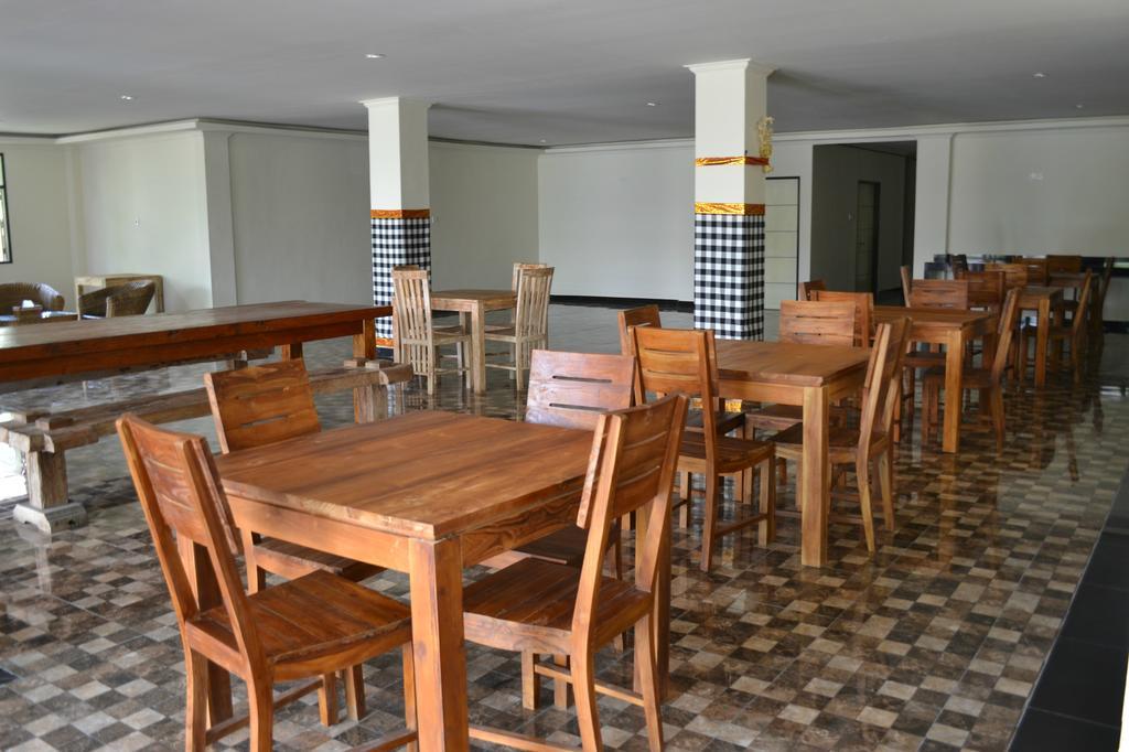 Ivanka Airport Inn Kuta Lombok Exteriör bild